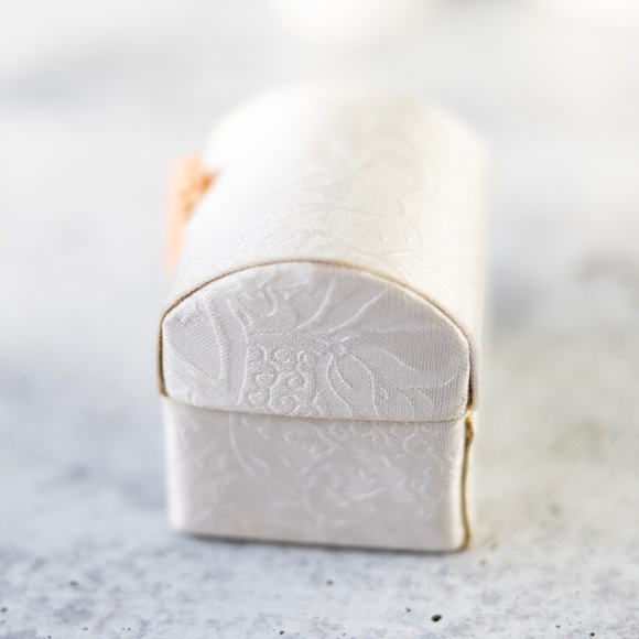 Lavie My Guardian Angel Treasure Chest Glass Figurine Keepsake Box - Picture 7 of 9